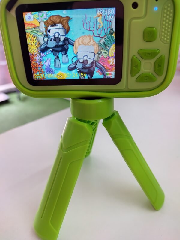 Camara Digital con tripode para niños