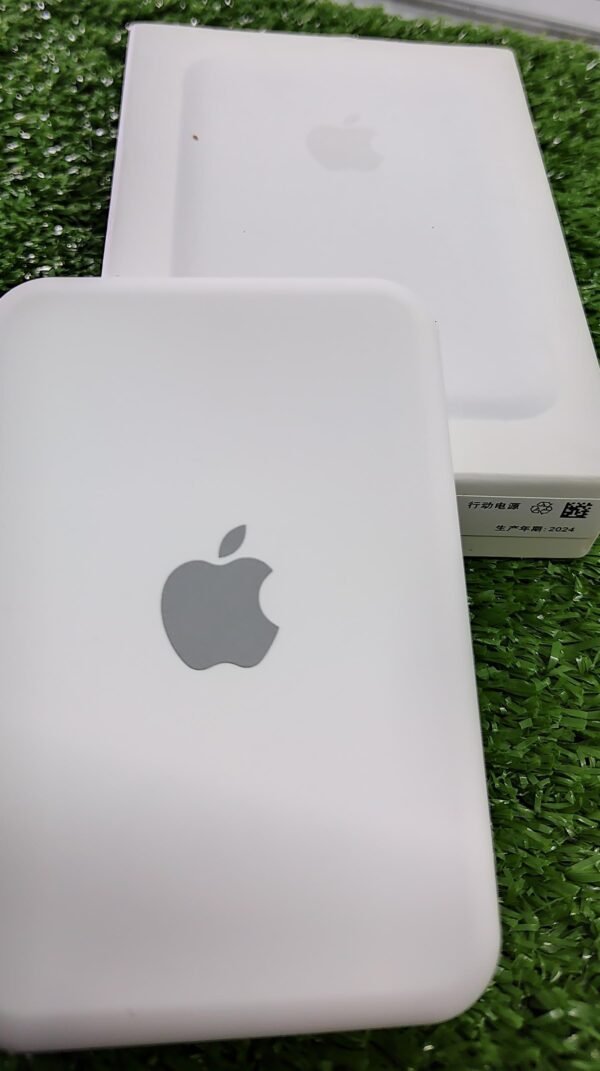 WhatsApp Image 2025-10-03 at 4.38.26 PM Cargador portatil iphone Apple 5000mah