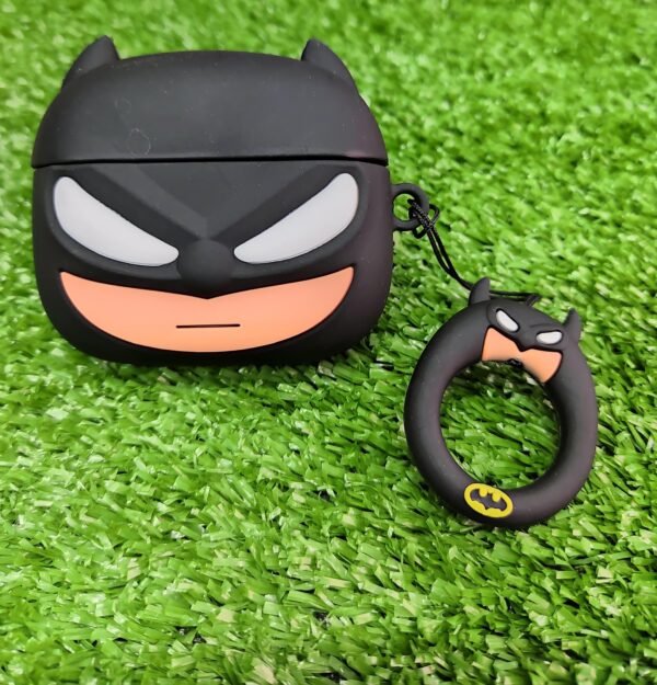 WhatsApp Image 2025-10-13 at 12.32.31 PM (2) Estuche para AirPods pro