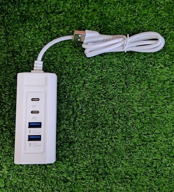 Regleta USB con 4 puertos tipo USB y C