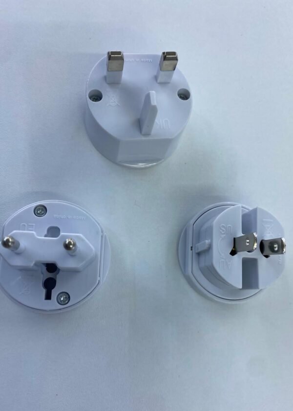 Adaptador 3 en 1 Universal Internacional jn577