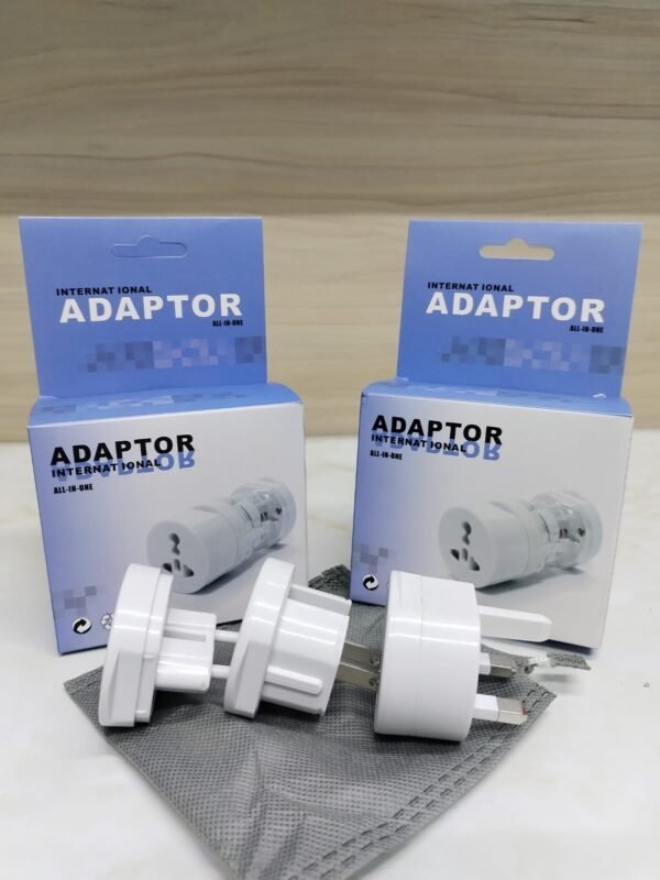 Adaptador 3 en 1 Internacional