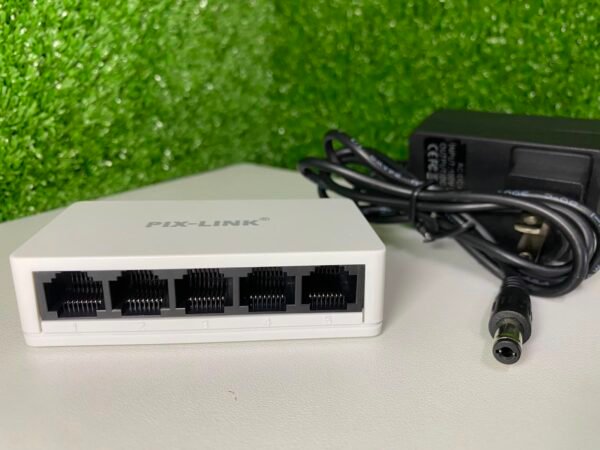 Switch de red 5 puertos jn222