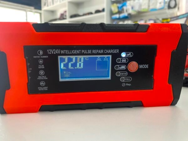 Cargador Inteligente 12V/24V /10A